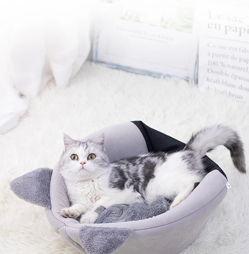 Cozy Cat Bed Mat Basket